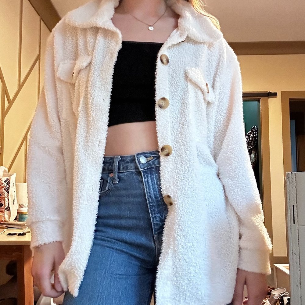 sweater - Picture 2 of 4